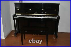 Samick JS-115c Upright Piano 45 High Gloss Ebony black