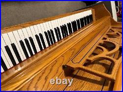 Samick, Model JS- 044 Upright Console Piano (with bench) Good Condition