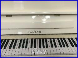 Samick Piano Upright pearl white 57 used but in excellent condition