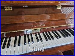 Samick Upright Piano Su108P