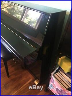 Schafer and Sons piano Black Lacquer