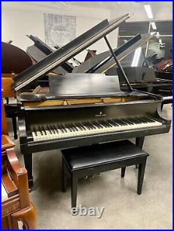 Steinway M Grand Piano 5'7 Satin Ebony