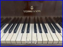 Steinway M Grand Piano 5'7 Satin Walnut