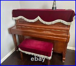 Steinway upright piano, first owner, 5-year old piano, nearly new