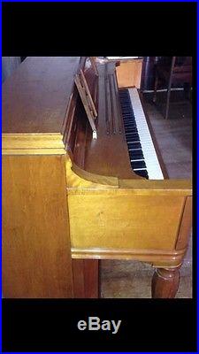 Story And Clark Console Piano