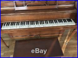 Story & Clark 40 Console Piano With Stool/Bench
