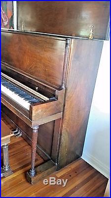 Story & Clark Chicago 1928/1929 Vintage Upright Piano Gorgeous Walnut Wood
