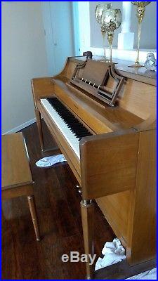 Story & Clark Upright Piano with bench, very good condition
