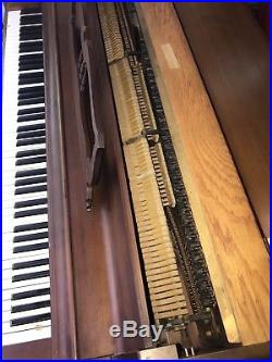 UPRIGHT SPINET WURLITZER F-023 ANNIVERSARY EDITION PIANO With ORIGINAL BENCH