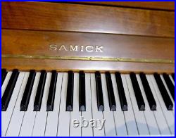 USED Samick SU-118 48 Upright Piano