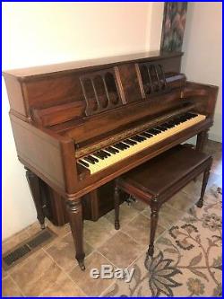 Unique Kimball Victorian Style Console Upright Piano, Gorgeous Mahogany