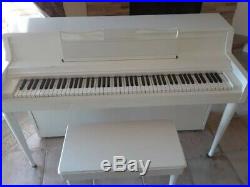 Upright Piano With Bench (88 Keys, 2 Pedals)