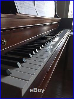 Upright Piano Yamaha M450TC Used, Very Good Condition