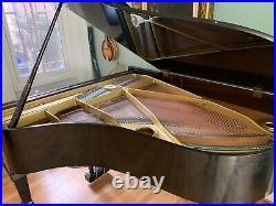 Used yamaha grand piano, well maintained in excellent condition