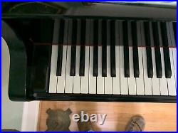 Used yamaha grand piano, well maintained in excellent condition