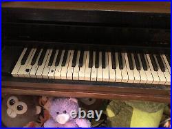 Valley Gem Antique Upright Piano