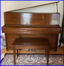 Vintage 1975 Yamaha M1A A/W 43 Console Piano and Bench in Satin Walnut