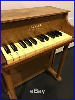 Vintage JAYMAR Toy Upright Wood Piano 30 Working Keys JT 2641 Childs Miniature