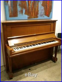 Vintage Steinway & Sons K-52 Upright Piano 52 Satin Oak