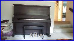 Vintage Upright Clarendon Piano, Dark Brown wood, very good condition