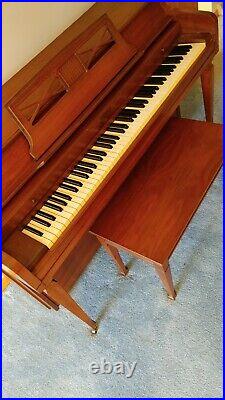 Whitney By Kimbal Upright Piano. Late 60's Excellent Condition