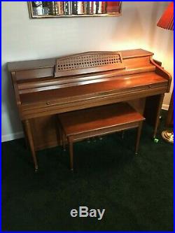 Whitney by Kimball Spinet (36in) Piano
