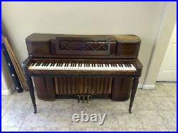 Wurlitzer model 590 Art Deco Piano
