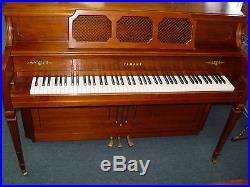 Yamaha Walnut Upright Piano (m 404)