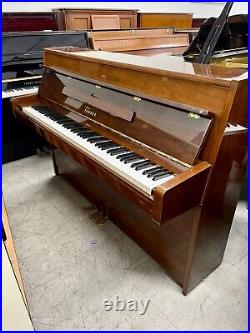 Yamaha Console Upright Piano 40 Polished Walnut