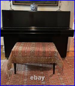 Yamaha Continental Console Upright Piano 46 Satin Ebony