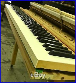 Yamaha Flügel C3 180 cm schwarz hochglanzpoliert grand piano Klavier