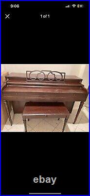 Yamaha M1A Upright Piano 42 1/2 Satin Walnut