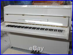 Yamaha M1W Console Upright Piano