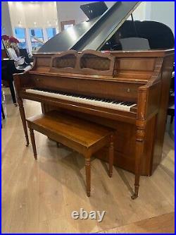 Yamaha M23 Upright Piano 42 Satin Walnut