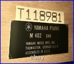 Yamaha M402 Oak Piano With Bench