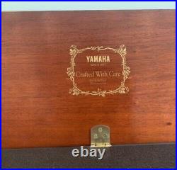 Yamaha M500 S Upright Piano 88 Keys Walnut solid Wood In Excellent condition