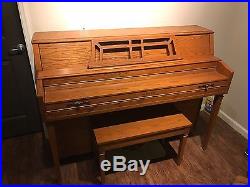 Yamaha Oak Console Upright Piano