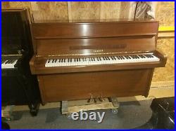 Yamaha Piano 43 Free Delivery. Walnut/ Se USA Nice