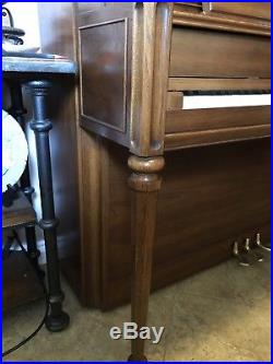 Yamaha Piano M2F Excellent Condition