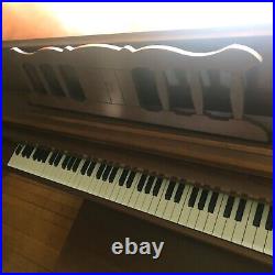 Yamaha Piano Upright M306 Cherrywood Excellent Condition