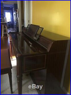 Yamaha Spinet Piano in a beautiful Mahogany finish 1963 Very Good Condition