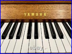 Yamaha Spinet Upright Piano 36 1/2 Satin Walnut