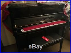 Yamaha U1 48 Professional Collection Acoustic Upright Piano Polished Ebony