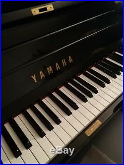 Yamaha U1 48 Professional Collection Acoustic Upright Piano Polished Ebony