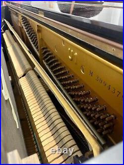 Yamaha U1 Upright Piano 48 Polished Ebony