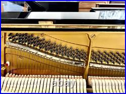 Yamaha U3 Ebony Polish Yamaha U3 Ebony Polish