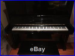 Yamaha U3 H Series 52'' Upright Piano Polished Ebony Excellent Condition