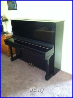 Yamaha U3 Professional Upright Piano Excellant Condition