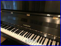 Yamaha Upright Piano 2247319 Black
