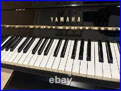 Yamaha Upright Piano 48 Polished Ebony LU-11